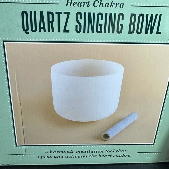 Crystal Singing Bowl white with soft stick new - Picture 2 of 8